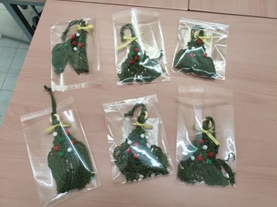 R7.12.1🎅マクラメでクリスマスツリーを作りました🎄